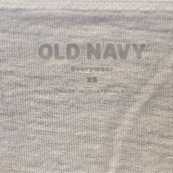 Old Navy White T-Shirt with Orange Floral Graphic NWT XSMALL - Picture 3 of 6